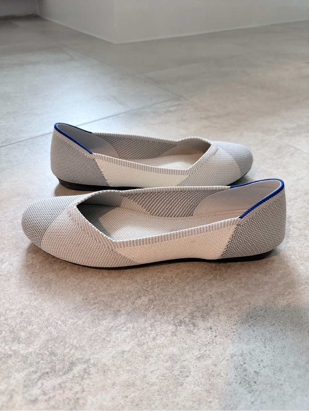 Rothy's Rare and Hard to Find Knit Ballet Flats in Light Gray Tan Size 7.5